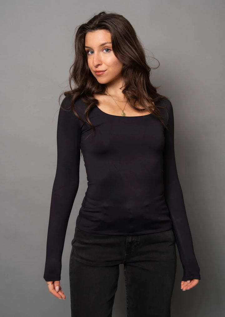 Mariana LS Scoop Top