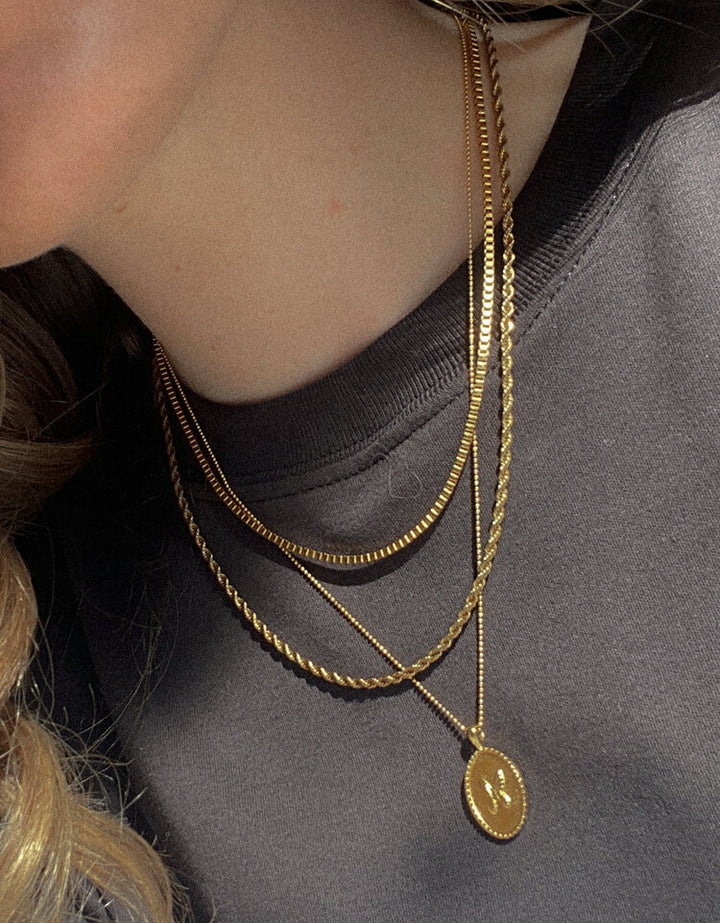 Mari Necklace