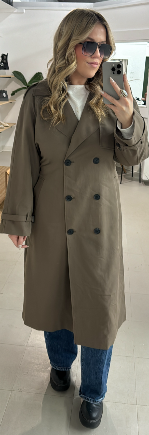 Chloe Trench