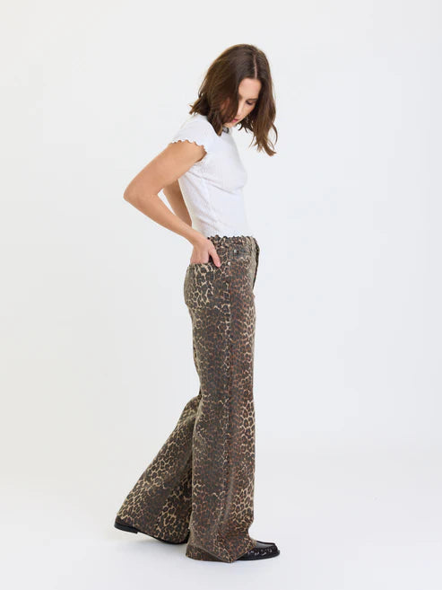 Far Out HR Wide Leg - Cool Cat