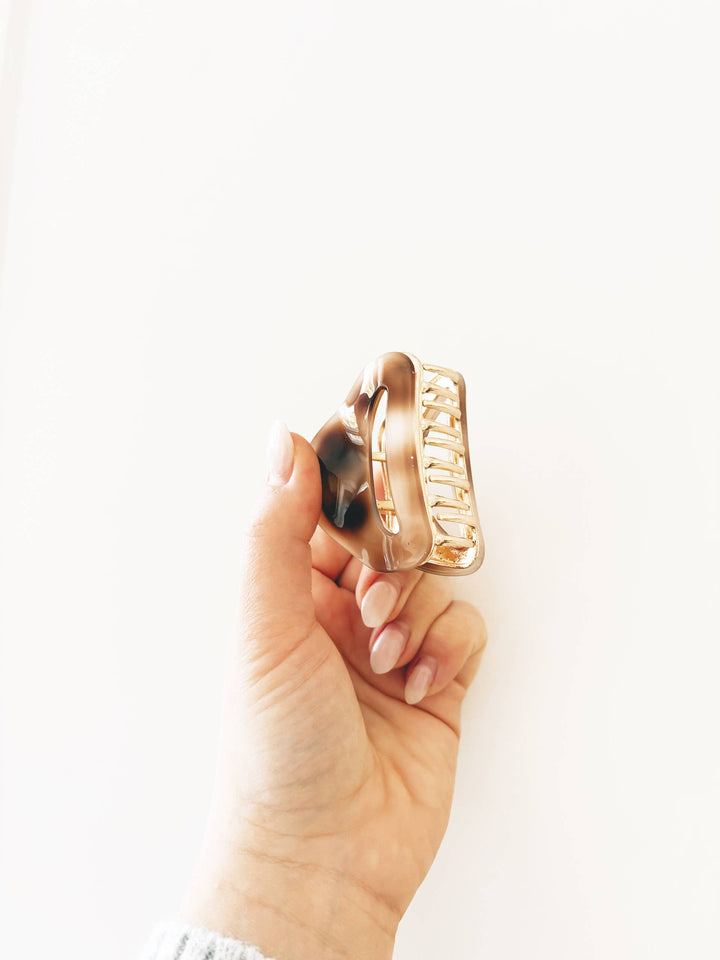 Retro and Gold Claw Hair Clip 