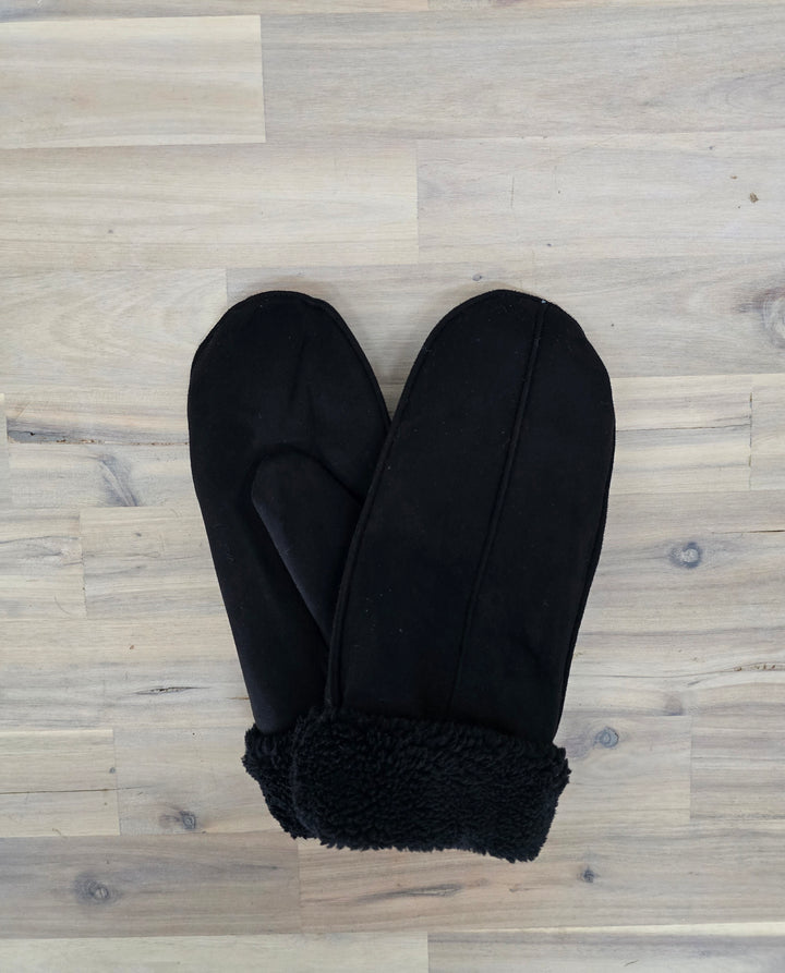 Nicki Mittens
