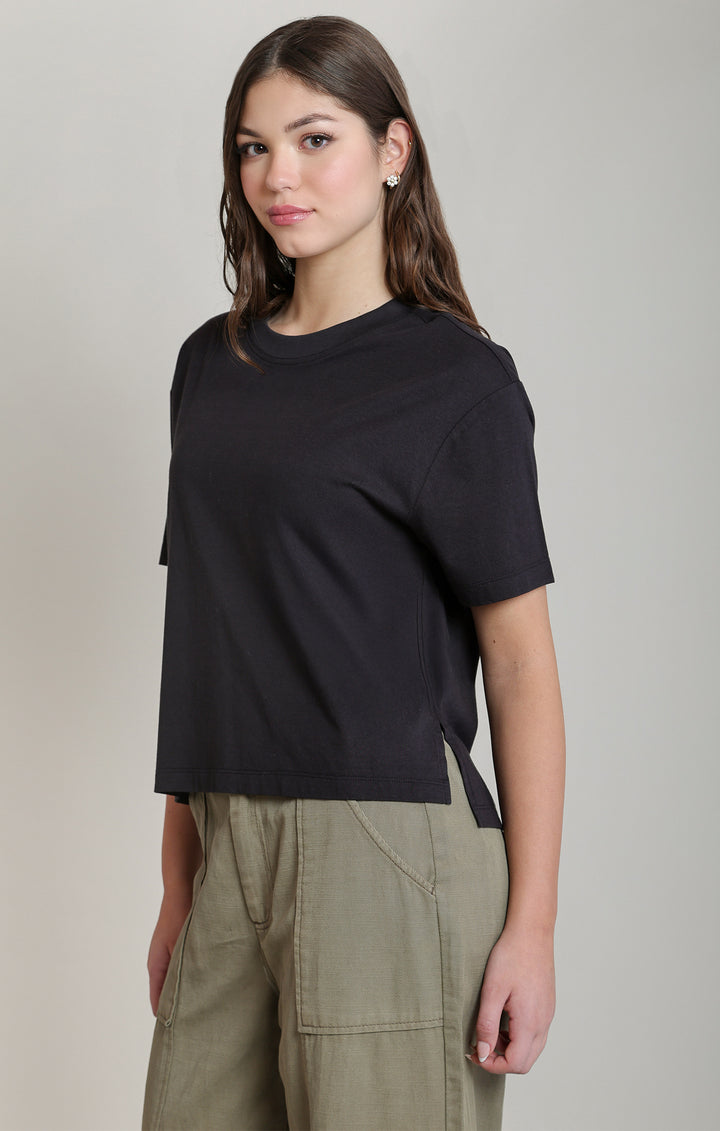 Layla Essential Tee