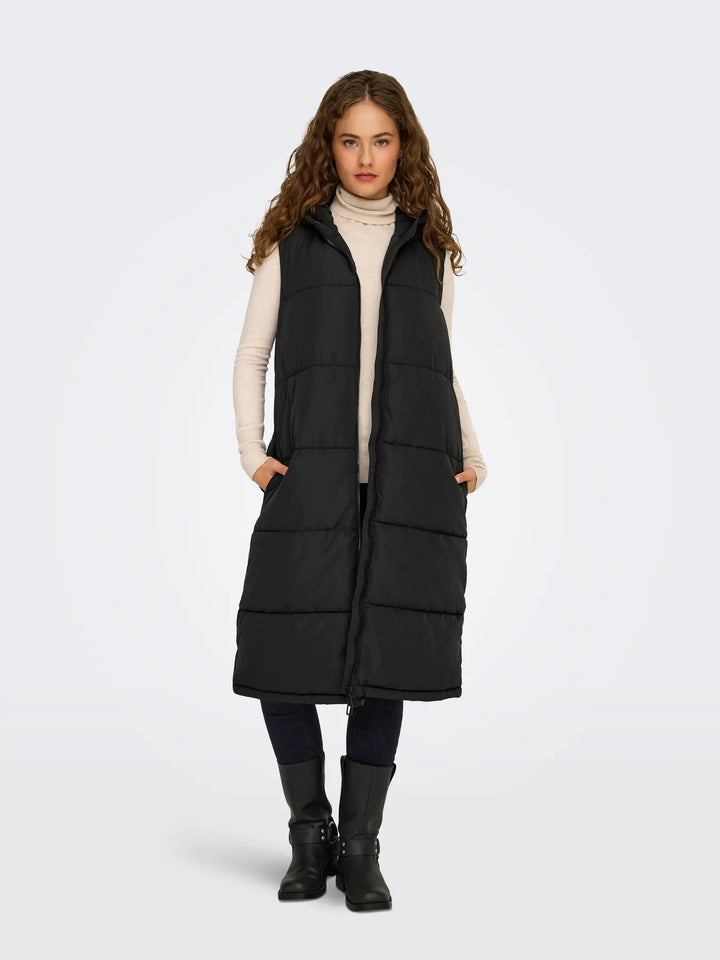 Nicci Vest